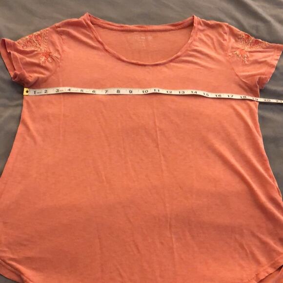 Lucky Brand Light Orange Knit Top Woman Size Large Embroidered Short Sleeve - Picture 5 of 7